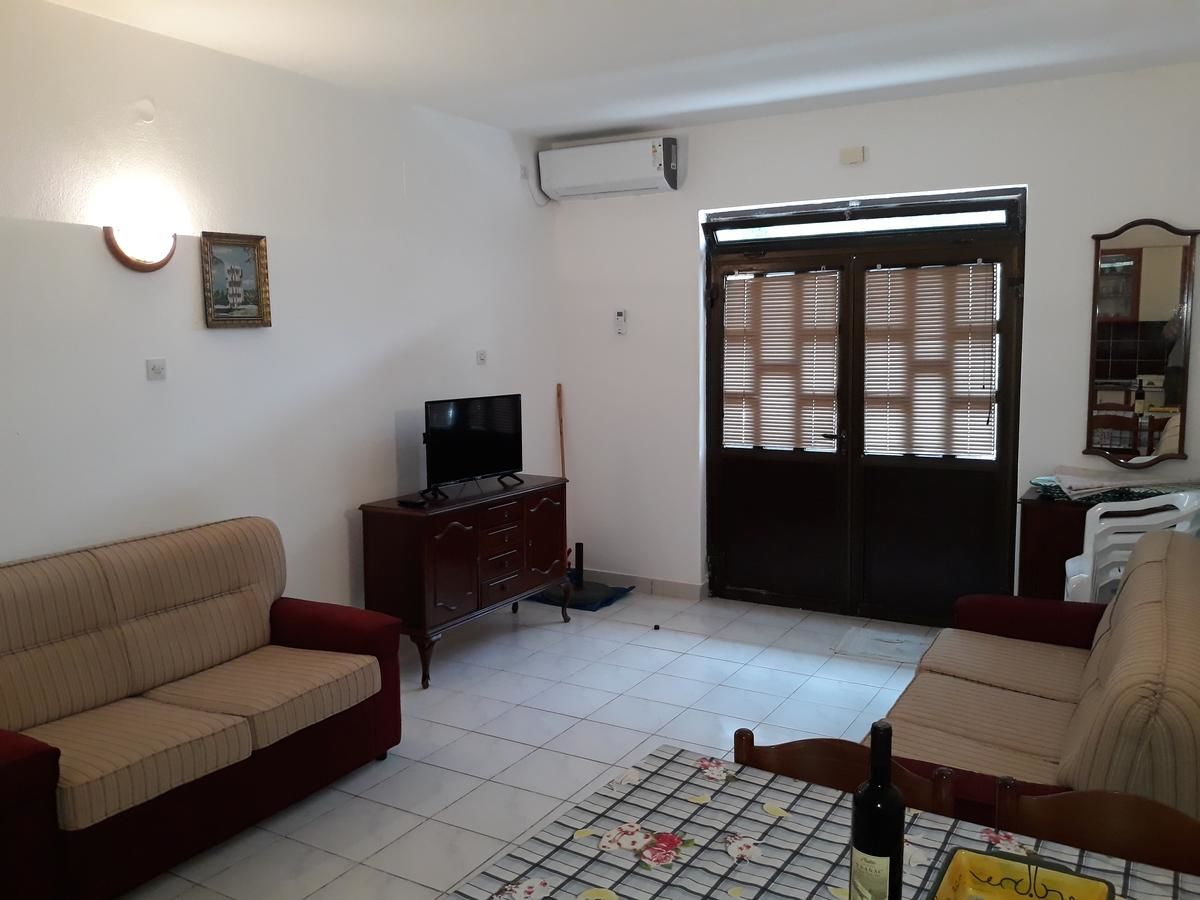 Апартаменты Apartments Đurašević Ivo Свети-Стефан-21