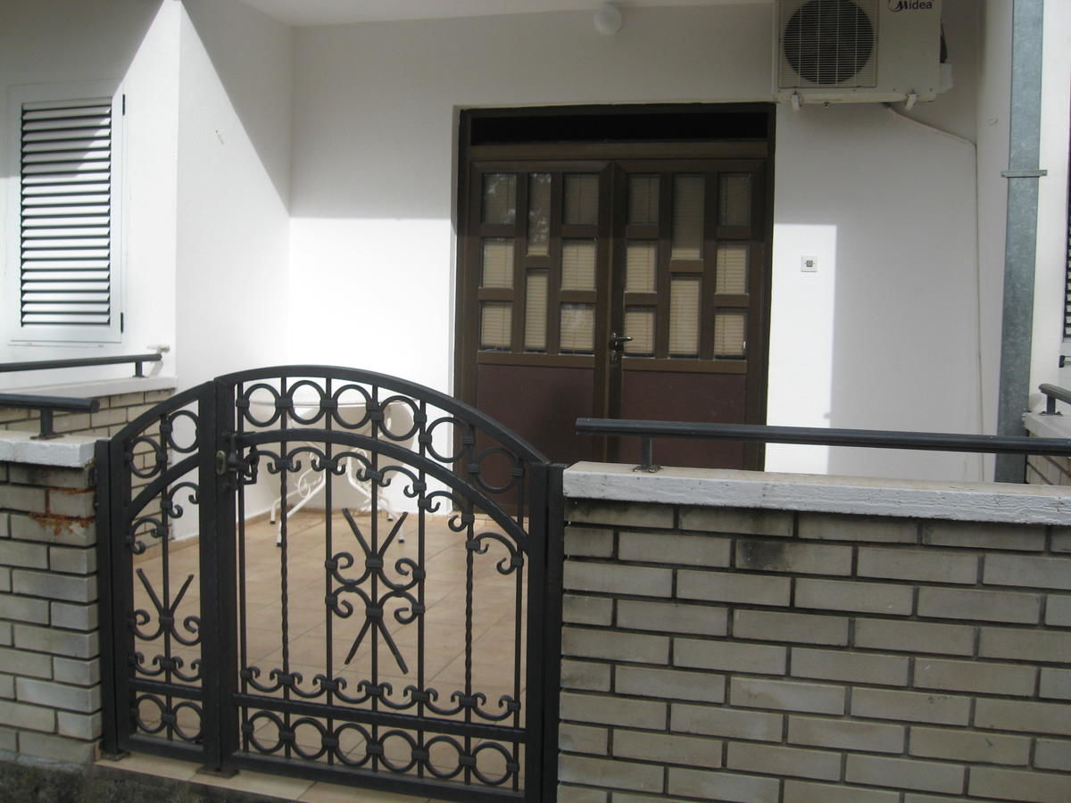 Апартаменты Apartments Đurašević Ivo Свети-Стефан-26