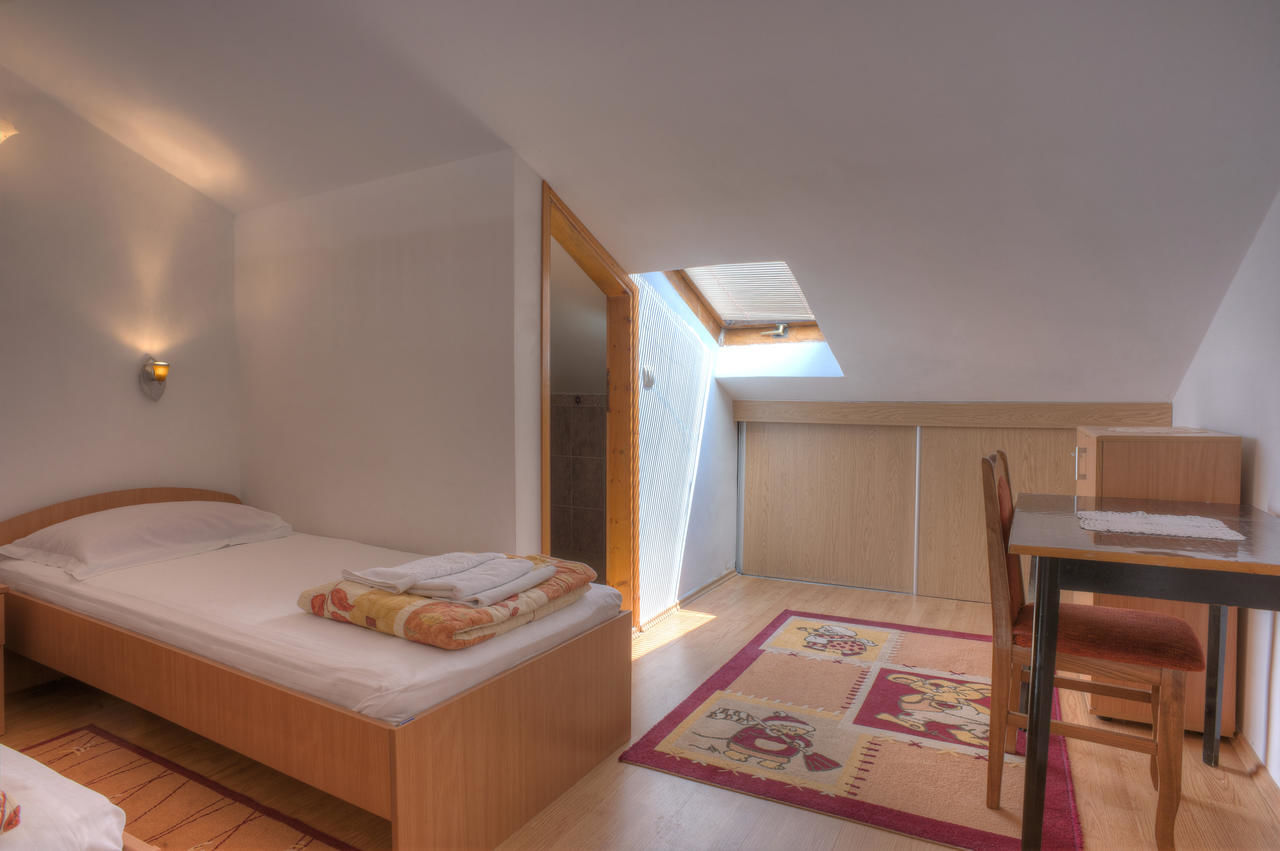 Апартаменты Apartments Đurašević Ivo Свети-Стефан-28