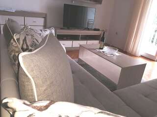 Апартаменты Apartments Đurašević Ivo Свети-Стефан Апартаменты с 2 спальнями и видом на море-7