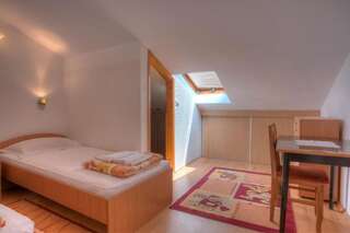 Апартаменты Apartments Đurašević Ivo Свети-Стефан Апартаменты Дуплекс с видом на море-20