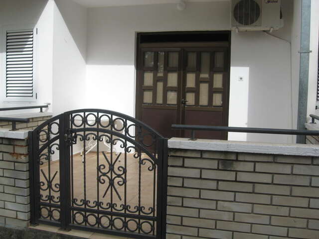 Апартаменты Apartments Đurašević Ivo Свети-Стефан-25