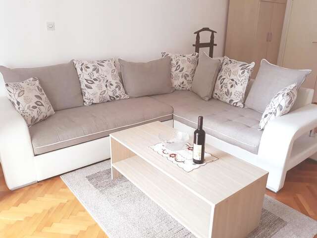 Апартаменты Apartments Đurašević Ivo Свети-Стефан-7